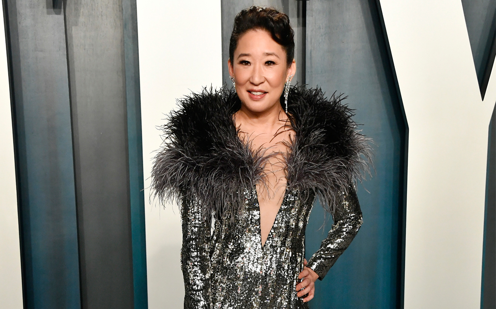 Actress Sandra Oh attended the famous annual Vanity Fair Oscar Party wearing Messika Paris. She was a vision in the iconic High Jewelry earcuff with a stacking of My Twin rings