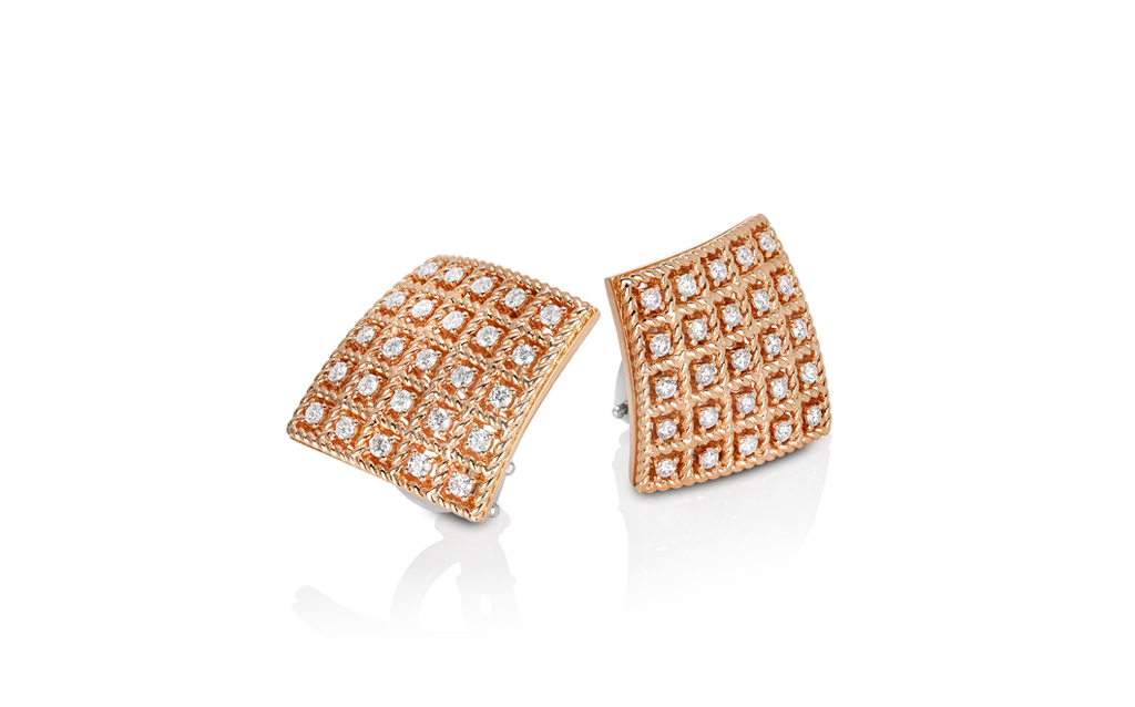 Rose gold earrings with diamonds