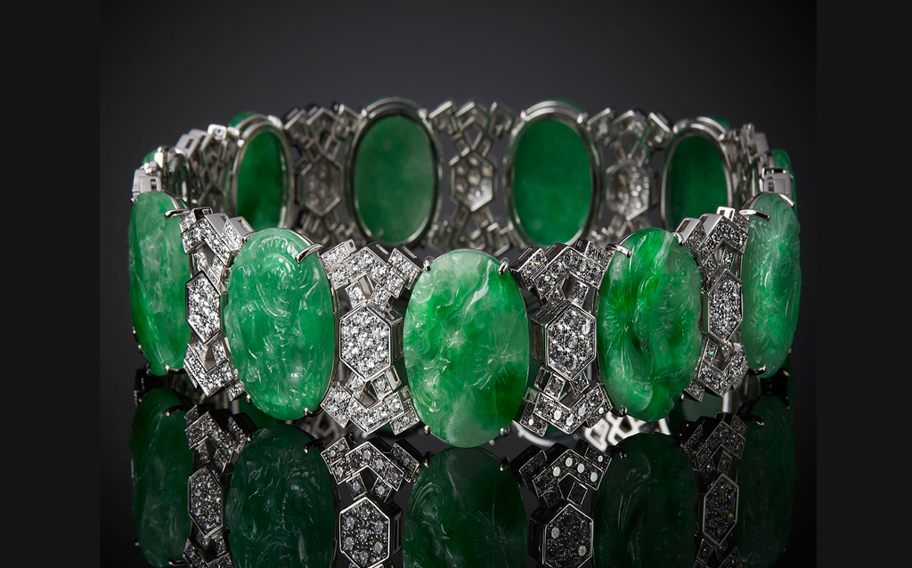 “Giada Imperiale” Choker with Burmese Jades accentuated by Brilliant-cut Diamonds by Veschetti