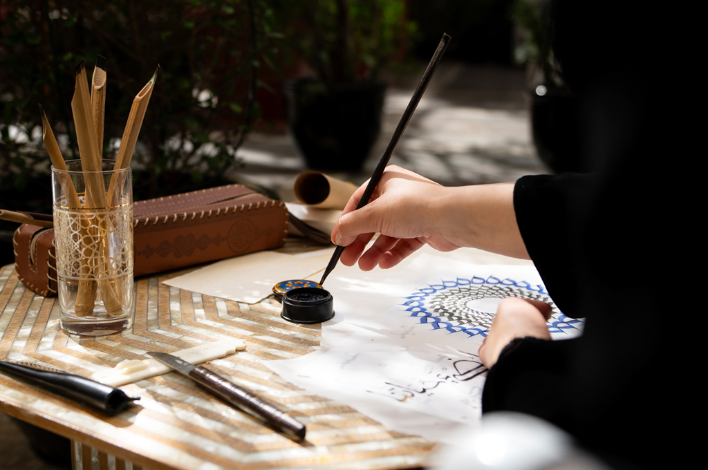 Van Cleef & Arpels marks Ramadan with Blue Agate Alhambra, Art Collaboration & Heritage Exhibition