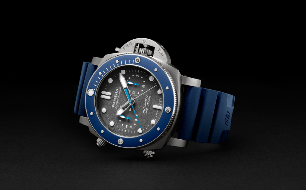 Panerai Submersible Chrono Guillaume Néry Edition.  The new Panerai Submersible Chrono – Guillaume Néry edition is a combination of performance, strength and reliability worthy of the remarkable champion who has inspired this amazing new creation of mechanical engineering. The Panerai Submersible Chrono – Guillaume Néry edition is above all a professional diver’s watch, water-resistant to a depth of about 300 metres (30 bar) and fitted with a unidirectional rotating bezel, which accurately displ