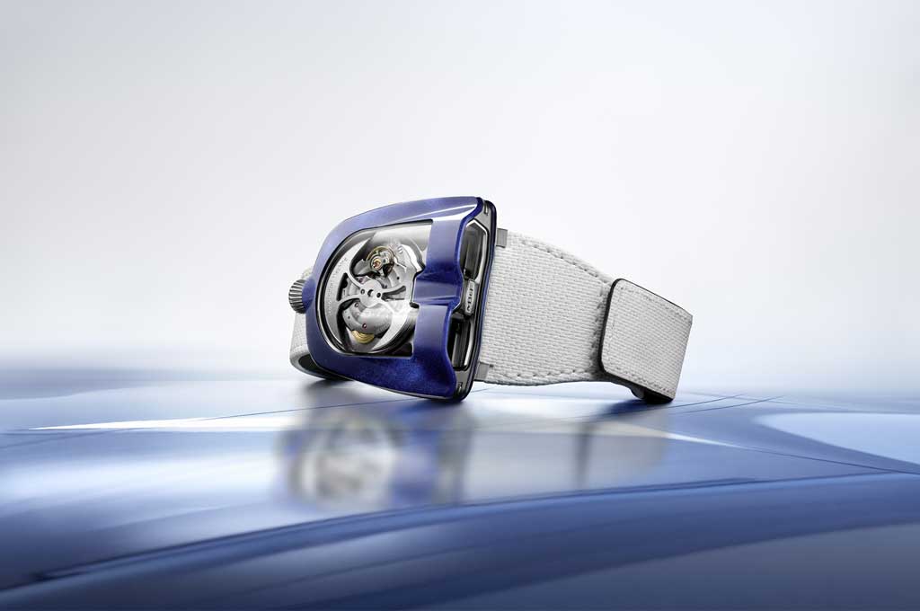 MB&F introduces the new HM8 Mark 2 BLUE