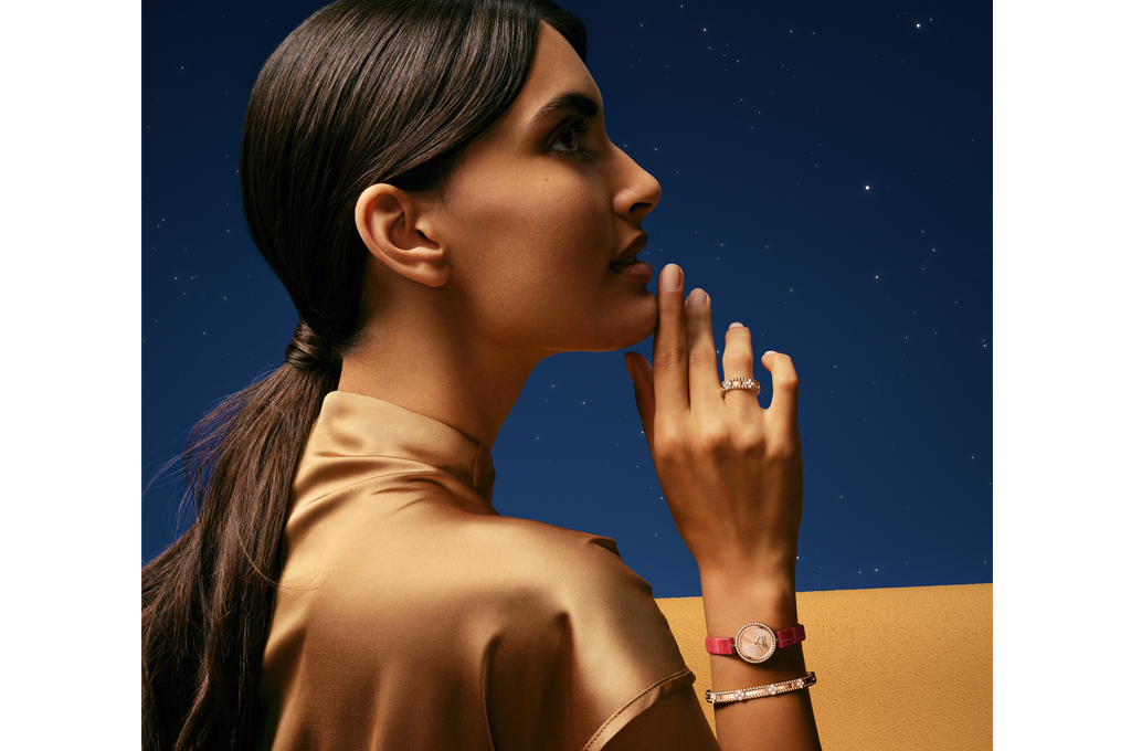 Van Cleef & Arpels Celebrates Ramadan with Perlée Creations and a Calligraphy Collaboration with Khalid Shahin